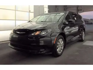 Chrysler Voyager 2021 L 4dr Mini-Van