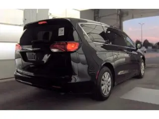 Chrysler Voyager 2021 L 4dr Mini-Van