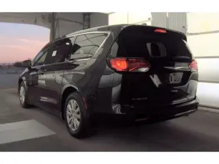 Chrysler Voyager 2021 L 4dr Mini-Van