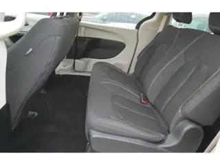 Chrysler Voyager 2021 L 4dr Mini-Van