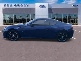 Toyota 86 2020 2dr Coupe 6A