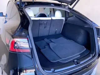 Tesla Modelo Y 2024 AWD Long Range 4p Crossover