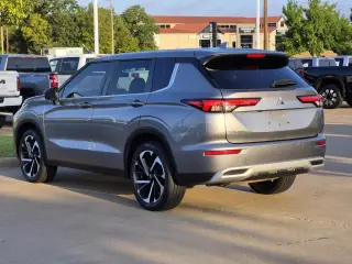 Mitsubishi Outlander 2023 4x4 SE 4p SUV