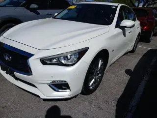 INFINITI Q50 2020 3.0T Pure Sedán 4 puertas