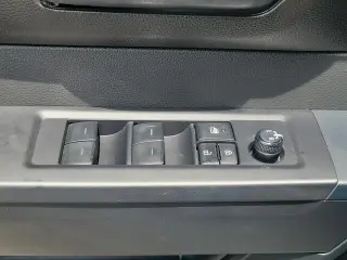Toyota Tundra 2025 4x4 SR 4dr CrewMax Cab Pickup SB