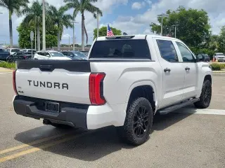 Toyota Tundra 2025 4x4 SR 4dr CrewMax Cab Pickup SB