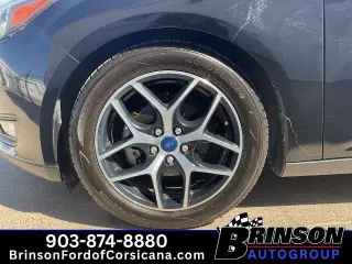 Ford Focus 2018 SEL 4p Hatchback