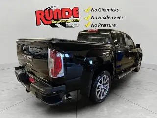 GMC Canyon 2022 4x4 Denali 4dr Crew Cab 5 ft. SB