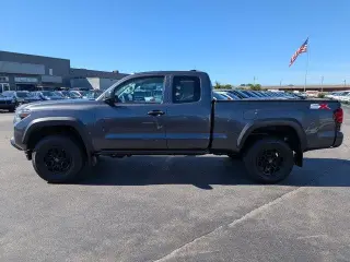 Toyota Tacoma 2021 4x4 TRD Todo Terreno 4p Camioneta de Acceso 6.1 ft PB