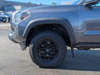 Toyota Tacoma 2021 4x4 TRD Todo Terreno 4p Camioneta de Acceso 6.1 ft PB