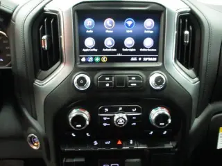 GMC Sierra 2500HD 2023 4x4 SLE 4p Camioneta Cabina Completa SB