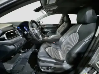 Toyota Camry 2023 SE 4dr Sedan