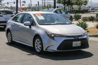 Toyota Corolla 2025 LE 4p Sedan