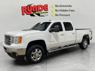 GMC Sierra 2500HD 2014 4x4 SLT 4dr Crew Cab LB