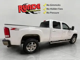 GMC Sierra 2500HD 2014 4x4 SLT 4dr Crew Cab LB