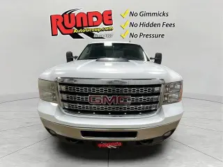 GMC Sierra 2500HD 2014 4x4 SLT 4dr Crew Cab LB