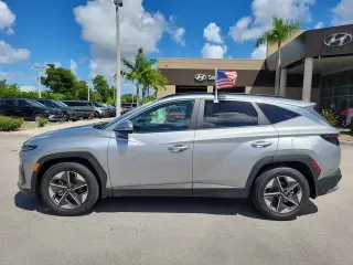 Hyundai TUCSON 2025 SEL Convenience 4dr SUV
