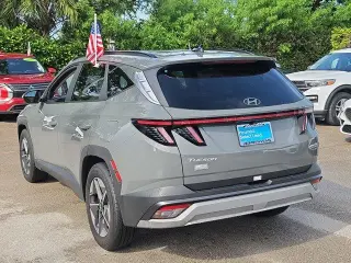 Hyundai TUCSON 2025 SEL Conveniencia 4dr SUV