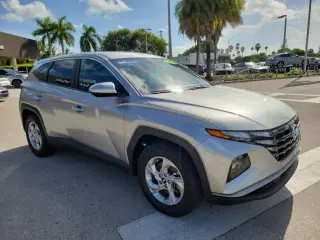 Hyundai TUCSON 2024 SE 4p SUV