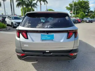 Hyundai TUCSON 2024 SE 4p SUV