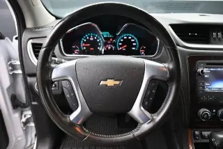 Chevrolet Traverse 2017 LT 4dr SUV con 1LT