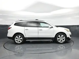Chevrolet Traverse 2017 LT 4dr SUV con 1LT