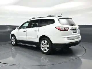 Chevrolet Traverse 2017 LT 4dr SUV con 1LT
