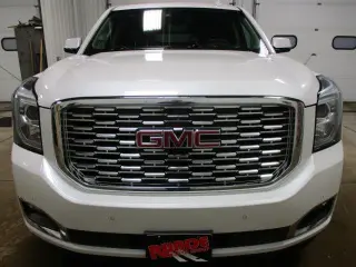 GMC Yukon XL 2018 4x4 Denali 4dr SUV