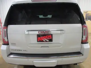 GMC Yukon XL 2018 4x4 Denali 4dr SUV