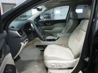GMC Acadia 2023 4x4 Denali 4dr SUV