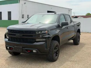 Chevrolet Silverado 1500 2020 4x4 LT Trail Boss 4p Camioneta de Cabina Completa 6.0 pies ST
