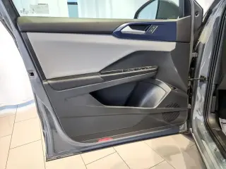Volkswagen Taos 2023 AWD SE 4Motion 4dr SUV