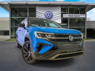 Volkswagen Taos 2024 AWD SE Negro 4Motion 4p SUV