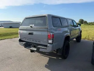 Toyota Tacoma 2021 4x4 TRD Sport 4puertas Cabina Doble 5.0 ft SB 6V