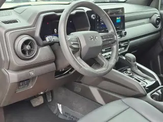 Chevrolet Colorado 2024 4x4 Trail Boss 4p Crew Cab 5 ft. SB