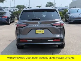 Toyota Sienna 2023 AWD Limited 7-Pasajeros 4dr Mini-Van