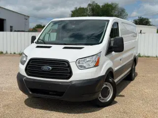 Ford Transit 2019 150 3 puertas SWB techo bajo furgón de carga con puertas laterales del lado del pasajero 60/40