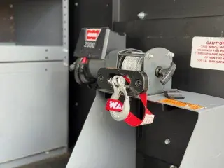 Ford Transit 2019 150 3 puertas SWB techo bajo furgón de carga con puertas laterales del lado del pasajero 60/40