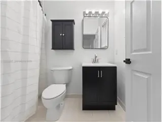 Propiedad de alquiler con 3 dormitorios y 3.5 baños en Miami