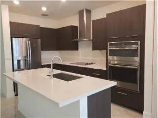 Propiedad de alquiler con 3 dormitorios y 2.5 baños en Doral