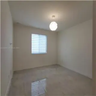Propiedad de alquiler con 3 dormitorios y 2.5 baños en Doral