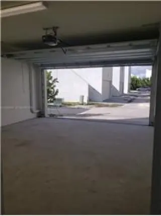 Propiedad de alquiler con 3 dormitorios y 2.5 baños en Doral