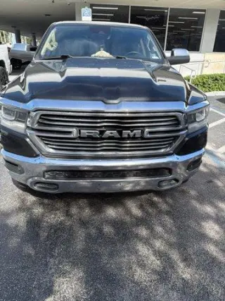 Ram 1500 2019 4x2 Laramie 4dr Crew Cab 5.6 ft. SB Pickup