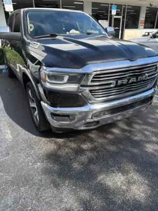 Ram 1500 2019 4x2 Laramie 4dr Crew Cab 5.6 ft. SB Pickup