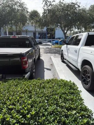 Ram 1500 2019 4x2 Laramie 4dr Crew Cab 5.6 ft. SB Pickup