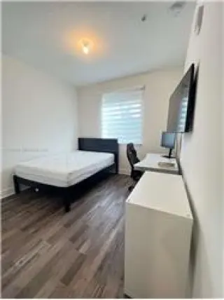 Propiedad en alquiler con 3 habitaciones y 2.5 baños en Doral