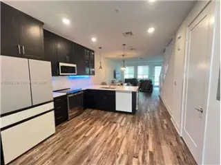 Propiedad en alquiler con 3 habitaciones y 2.5 baños en Doral