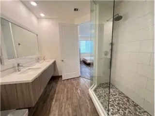 Propiedad en alquiler con 3 habitaciones y 2.5 baños en Doral