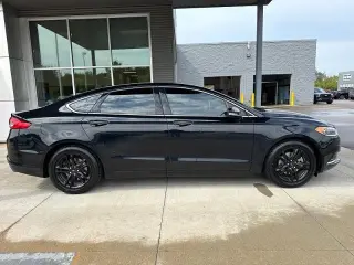 Ford Fusion 2018 SE 4dr Sedán
