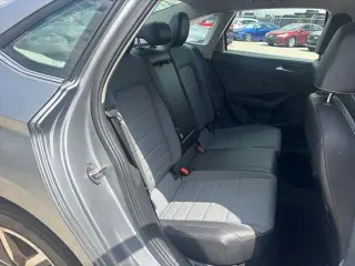 Volkswagen Jetta 2025 SE 4dr Sedán